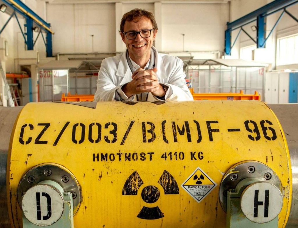 08_ondrej_srba_radioaktivni_kontejner